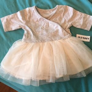 Brand new old navy onesie tutu.